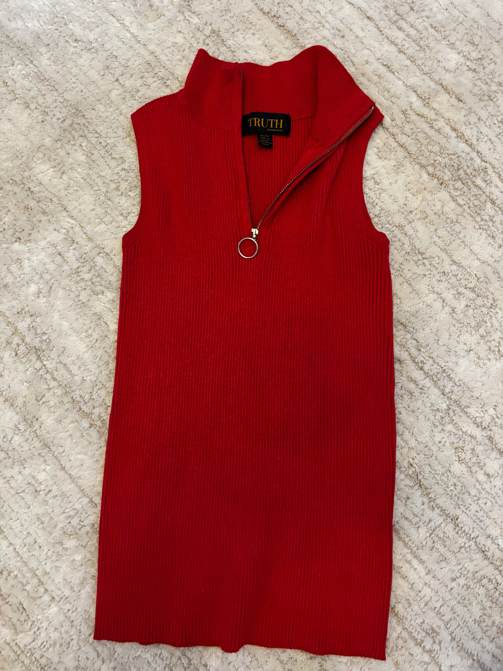 Truth By Republic Ribbed Zip Front Sleeveless Sweater top Red XS